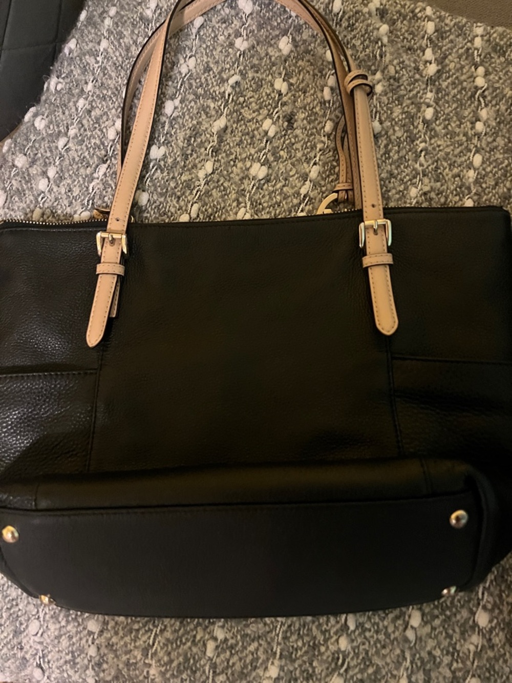EUC selling all 4 bags as set - Picture 2 of 5